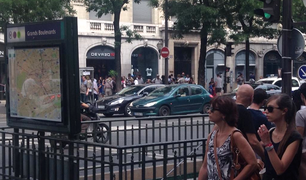 Paris Fusillade près de la station Grands Boulevards YZGeneration