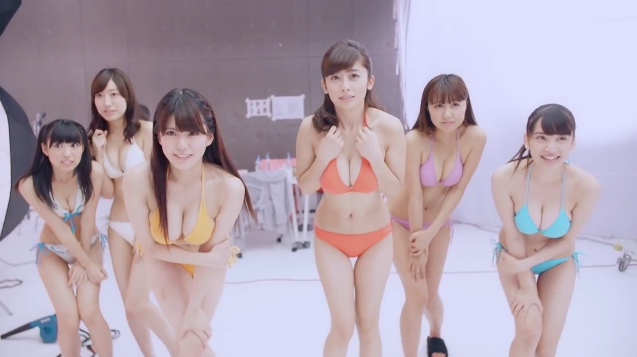 Japon : De la force du bikini et des boobs (les BOOBS) - YZGeneration.
