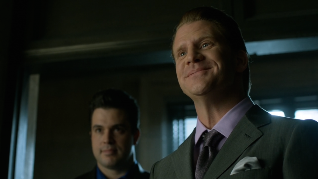 Force Et Honneur Saison 3 Episode 1 Review : Gotham Saison 1 Épisode 18 - Everyone Has a Cobbblepot