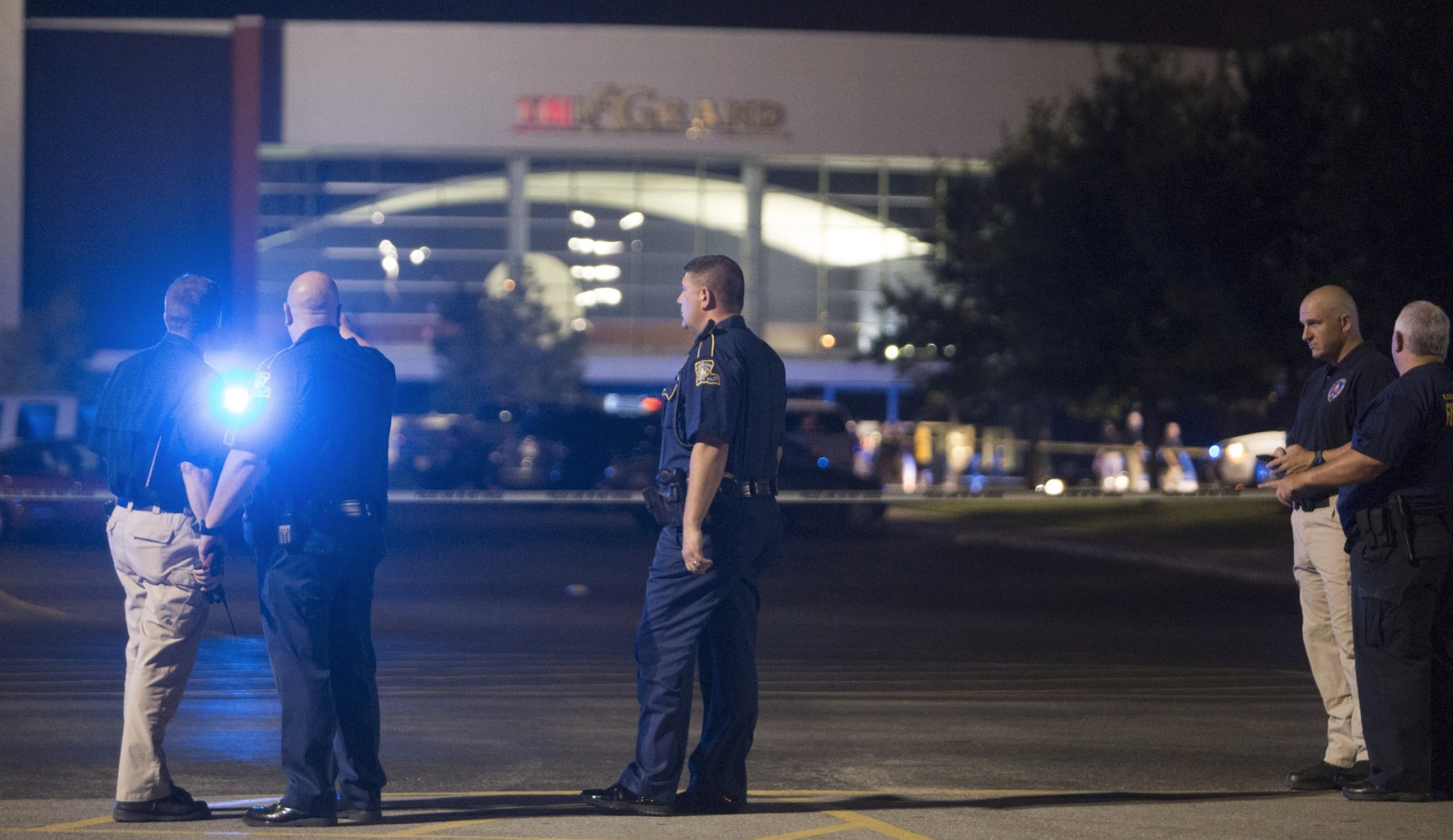 Перестрелка в вешках мытищинский район. Стрельба в огайо. Вооруженное нападение в америке. В вешках стрельба 30 марта 2021 года. Стрельба на лубянке у здания фсб.