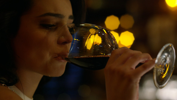 Narcos Saison 3 Épisode 02 : « Une dernière nuit avec toi » - YZGeneration