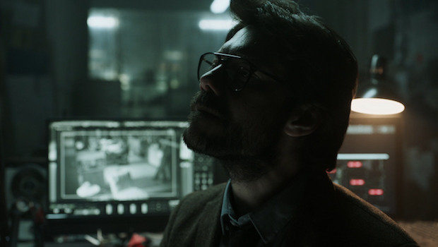 Est Ce Que Tokyo Est La Mere De Denver La Casa de Papel S01E02 : Le Professeur | YZGeneration