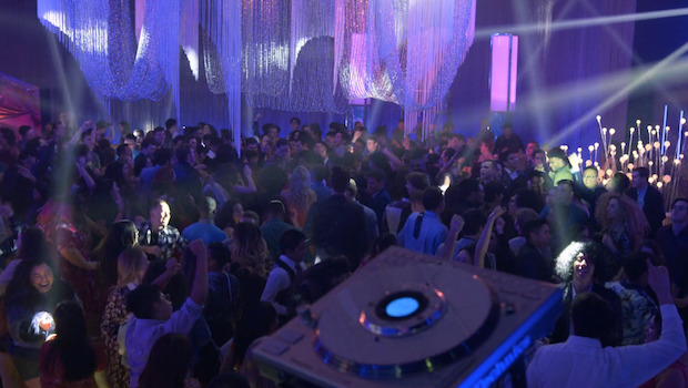 13 Reasons Why S02E13 : Notre Histoire - YZGeneration